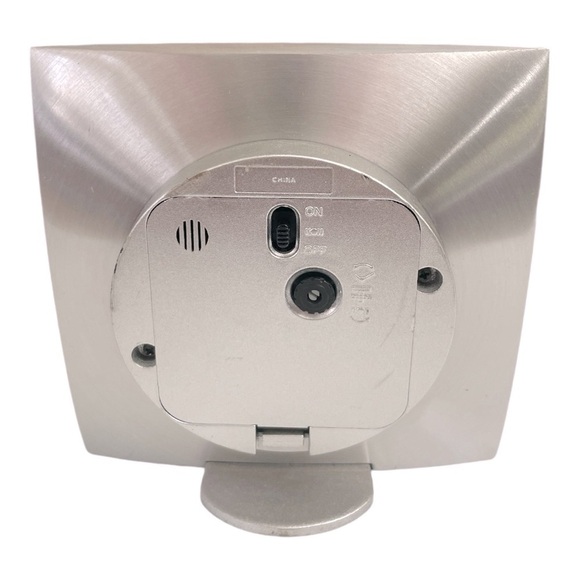 Howard Miller Table Alarm Clock 645-420 Working
Condition - Picture 3 of 9